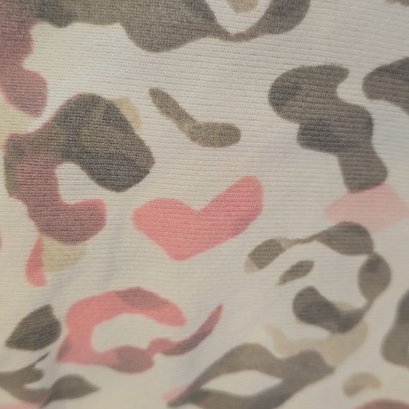 Belle by Kim Gravel cheetah white and pink - Picture 2 of 2